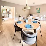 Direkt Am Wasser Apartamento *