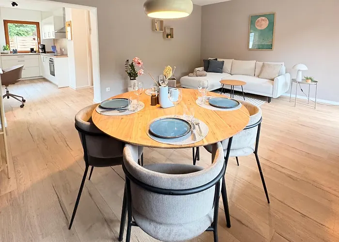 Direkt Am Wasser アパート *